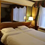게스트하우스 Rembrandtplein 3*