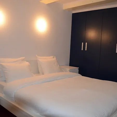 Couette-café Rembrandtplein 3*
