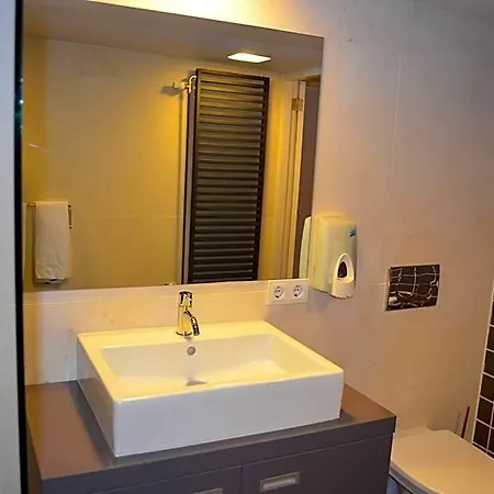 Guest house Rembrandtplein 3*
