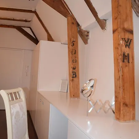 Rembrandtplein Bed & Breakfast