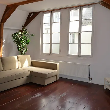 Rembrandtplein Bed & Breakfast